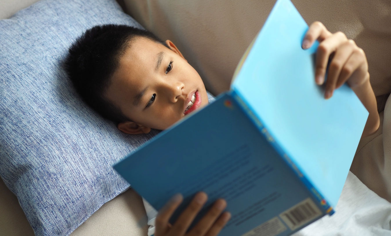 reading student